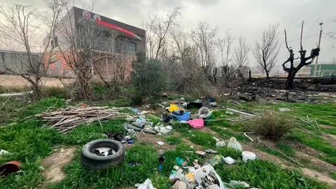 Estaci&oacute;n-Miraflores-basura-ilegal-1