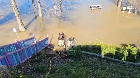La UME ha realizado trabajos de achique en Pradilla de Ebro. Foto: UME