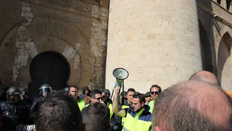 Protestas-Aljaferia-11