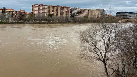 crecida-r&iacute;o-2