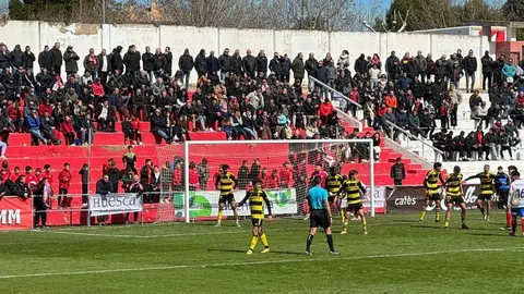 El derbi entre el Barbastro y el Deportivo Arag&oacute;n acab&oacute; en empate. Foto: U.D. Barbastro.