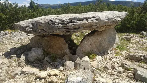 dolmen-de-la-losa-mora