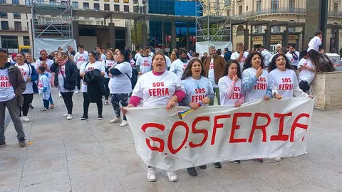 Feriantes-plaza-del-Pilar-Ayuntamiento-de-Zaragoza-tasas-1