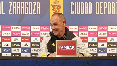 El t&eacute;cnico aragon&eacute;s se centra en solventar la temporada del Real Zaragoza