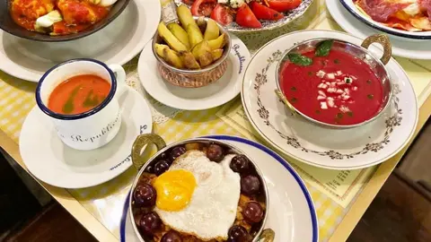 La Rep&uacute;blicana destaca por su tapa de huevos republicanos