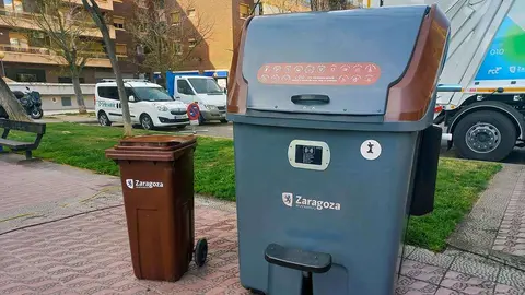 contenedor-marr&oacute;n-zaragoza-barrios