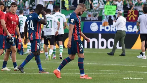 La S.D. Huesca vuelve a caer en El Alcoraz y vive peligrosamente cerca del descenso. Foto: LaLiga