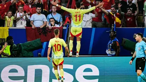 Ferr&aacute;n iguala a Zarra con 20 goles en la historia de la selecci&oacute;n