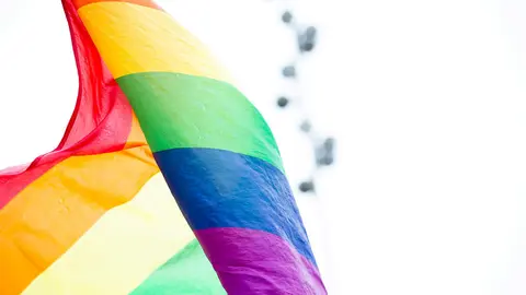 orgullo-lgtbiq-bandera-pp-vox-zaragoza-ayuntamiento