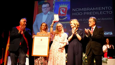 Imagen del homenaje en el Teatro Reina Sof&iacute;a. Foto: Alfonso Reyes