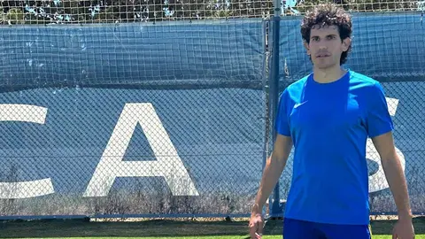 Vallejo, en una imagen de archivo entrenando en la Ciudad Deportiva del Real Zaragoza. Foto: Twitter Jes&uacute;s Vallejo