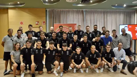Bada Huesca presenta su plantilla 2024/2025
