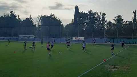 El Real Zaragoza ha vuelto a entrenar este viernes en la Ciudad Deportiva