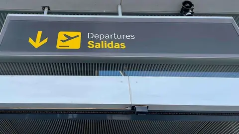 Colapso en la T4 de Barajas. Foto de archivo
