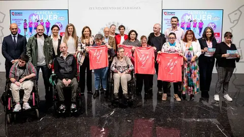 Presentaci&oacute;n de la Carrera de la Mujer en Zaragoza. Foto: Ayuntamiento de Zaragoza.