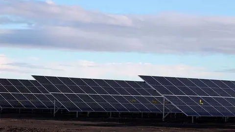 Con esta iniciativa, se produce energ&iacute;a renovable de cercan&iacute;a, que se mantiene en el territorio y que la pueda consumir la propia comarca