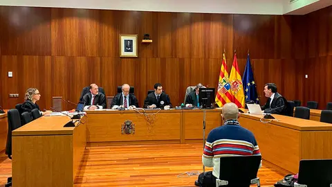 El acusado de agresi&oacute;n sexual, esta ma&ntilde;ana en la Audiencia Provincial de Zaragoza