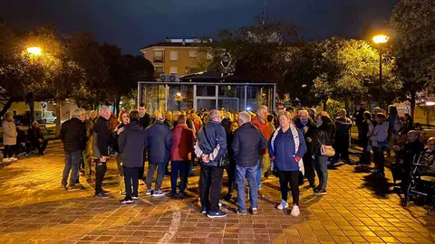 Los vecinos advierten que seguir&aacute;n en pie hasta que el Ayuntamiento de Zaragoza de una respuesta.