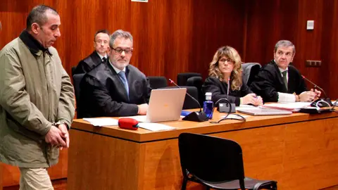 Miguel &Aacute;ngel Santiago Cort&eacute;s ha sido condenado a 25 a&ntilde;os y nueve meses de prisi&oacute;n por matar a su mujer delante de su hijo de seis a&ntilde;os