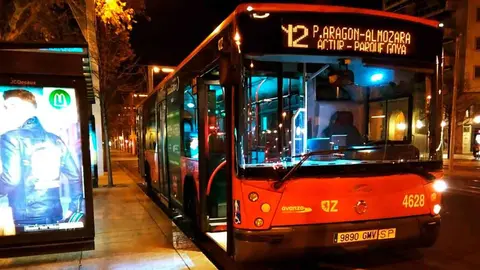 El servicio del bus 'b&uacute;ho' vale un euro, y suele tener un horario de 1.00 a 6.00 horas