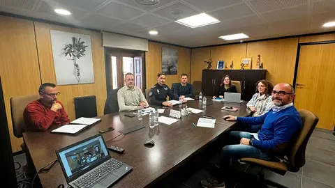 Imagen de la reuni&oacute;n mantenida este jueves en el Ayuntamiento de Caspe. Foto: CSIF/Ayto Caspe