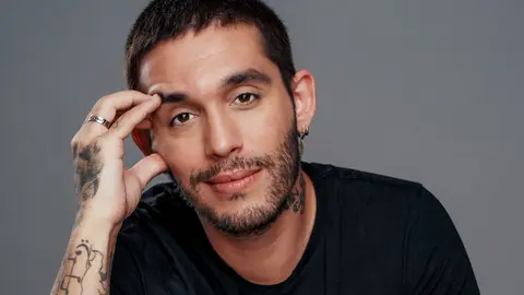 V&iacute;ctor-El&iacute;as1-Firma_-Manolo-Pav&oacute;n