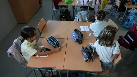 colegios colegio ni&ntilde;os centro educativos educaci&oacute;n clase