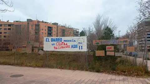 barrio-jes&uacute;s-zaragoza-equipamientos-solar-paseo-ribera
