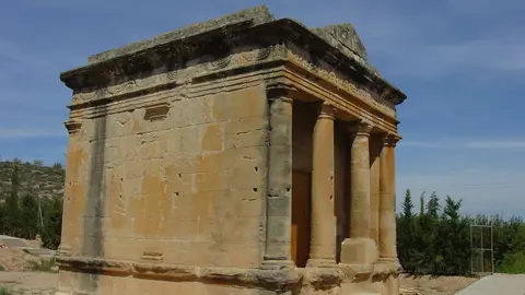 Mausoleo-Portada