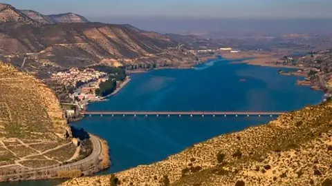 Imagen de archivo del embalse de Mequinenza.