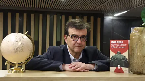 "El loco de Dios en el fin del mundo" es la &uacute;ltima novela de Javier Cercas. Foto: Pilar &Aacute;lvarez