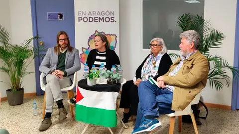 Fern&aacute;ndez, Goikoetxea, Gimeno y L&oacute;pez de Uralde. Foto: Podemos