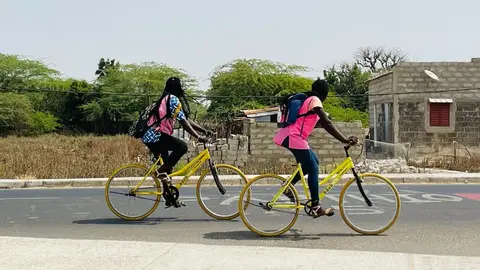 Velomundo Ejea suma un componente solidario.