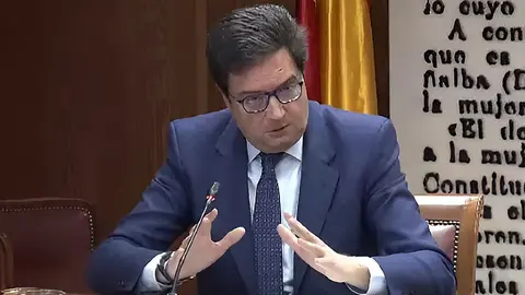 L&oacute;pez durante la comparecencia. Foto: Servimedia