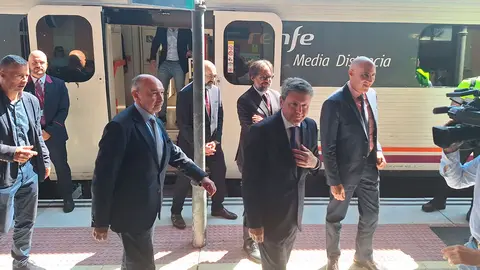 Visita del secretario de Estado a la l&iacute;nea del Canfranero. Foto: Delegaci&oacute;n del Gobierno