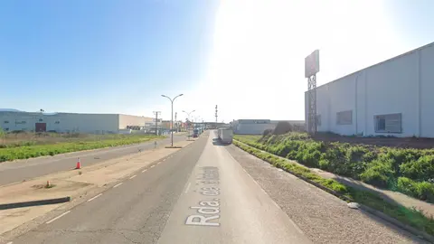 Un accidente laboral en un pol&iacute;gono industrial de Huesca deja una mujer de 37 a&ntilde;os herida grave.
