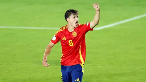 Monserrate anot&oacute; y asisti&oacute; en el triunfo de Espa&ntilde;a Sub-19. Foto: Selecci&oacute;n Espa&ntilde;ola de F&uacute;tbol.
