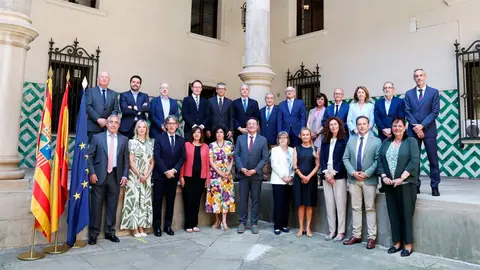 Garc&iacute;a Ortiz (centro) junto al resto de representantes. Foto: Fiscal&iacute;a
