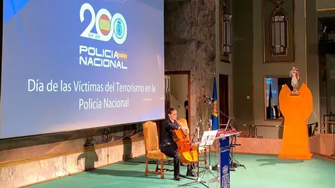 El acto, celebrado en la sede de Caja Rural de Arag&oacute;n, ha rendido homenaje a los 188 agentes de la Polic&iacute;a Nacional asesinados por el terrorismo.