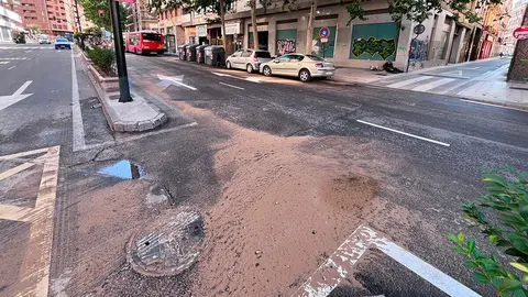 Restos de lodo tras el revent&oacute;n de este s&aacute;bado