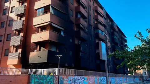 incendio-parque-bruil-tenerias-aparcamiento-viviendas-fuego