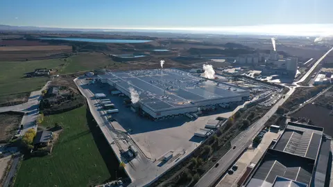 1-Planta-fotovoltaica-en-cubierta_Litera-Meat