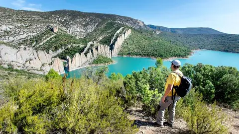 Finestras-muralla-Estopi&ntilde;&aacute;n-del-Castillo-1. Foto: Turismo de Arag&oacute;n