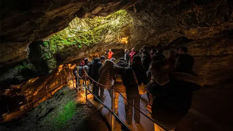 visitas-cueva-guixas