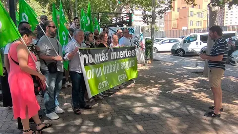 El sindicato OSTA se ha concentrado este lunes en San Jos&eacute; para denunciar las 22 muertes laborales en lo que va de a&ntilde;o en Arag&oacute;n.