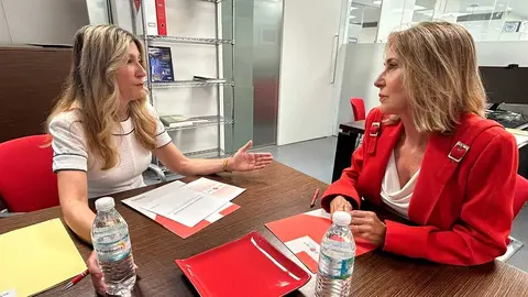 La vicepresidenta Vaquero y la nueva gerente del Sodiar, Ana Blanch, durante su reuni&oacute;n este jueves. Foto: DGA
