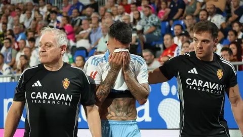 Tasende, tras lesionarse. Foto: Pilar &Aacute;lvarez