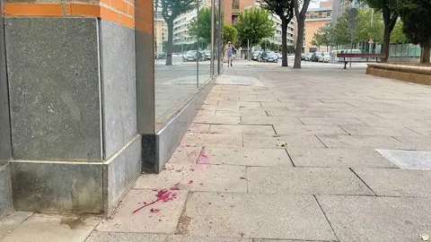 Dan con el autor del acto vand&aacute;lico a la sede del PP en Huesca el pasado agosto.