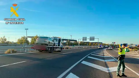 Un accidente de tr&aacute;fico en Villanueva de G&aacute;llego este lunes ha cortado el tr&aacute;fico en la A-23 sentido Zaragoza.