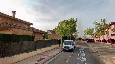 La familia del fallecido cree que la cuidadora aprovech&oacute; el d&iacute;a del funeral para robar en el chalet en Zaragoza.